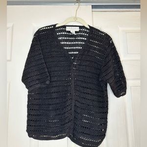 Women’s 90’s crochet cropped cardigan.